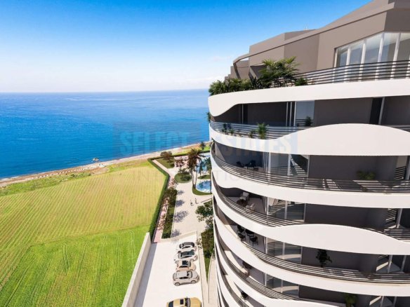 Luxury Beachfront Apartments in Gaziveren