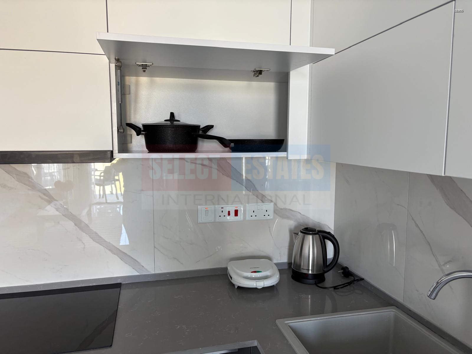 Riverside Life Luxury Apartment for Rent