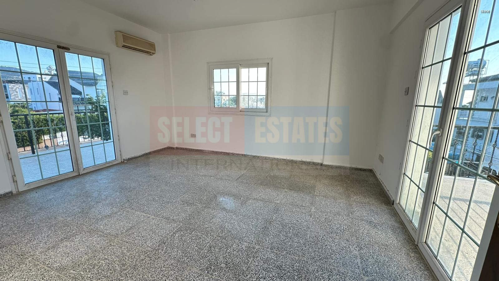 Luxury Villa with Pool in Karşıyaka, Kyrenia