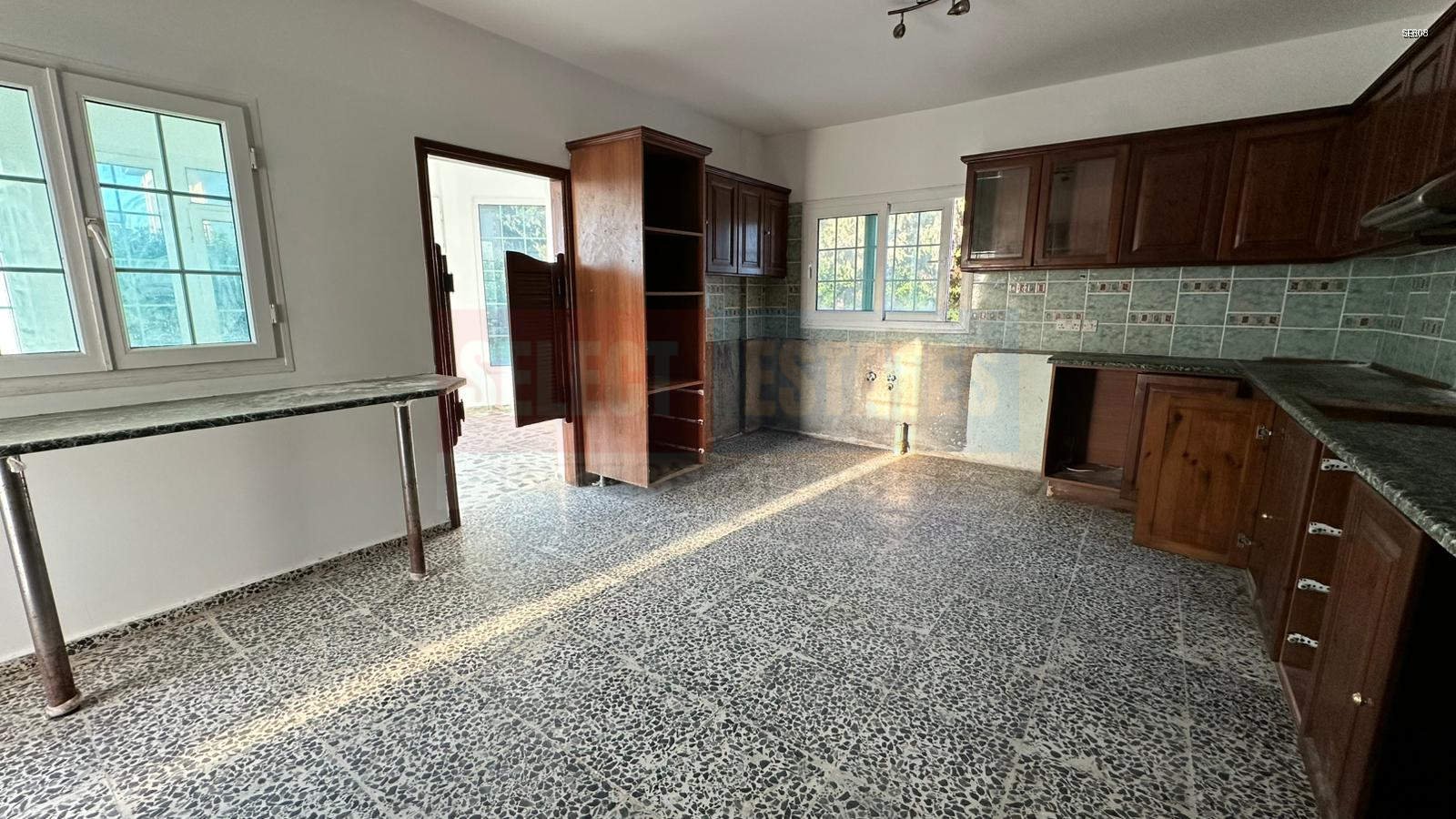 Luxury Villa with Pool in Karşıyaka, Kyrenia