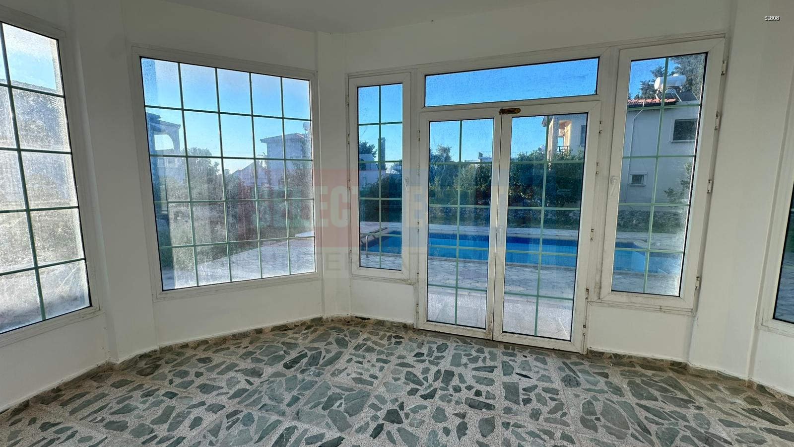 Luxury Villa with Pool in Karşıyaka, Kyrenia