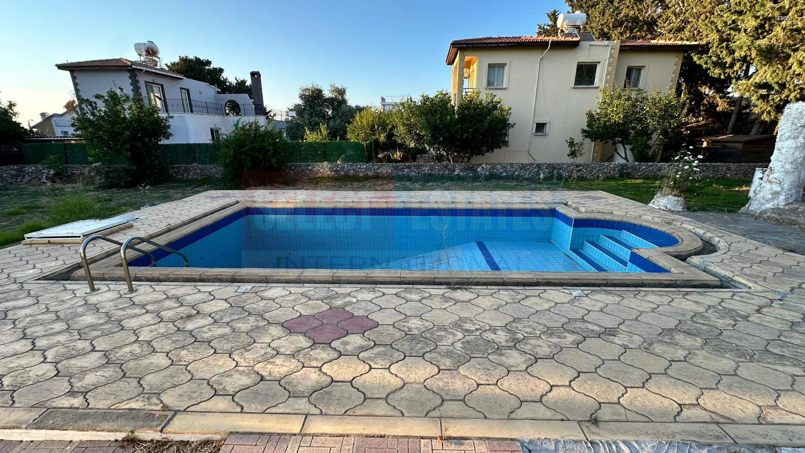 Luxury Villa with Pool in Karşıyaka, Kyrenia