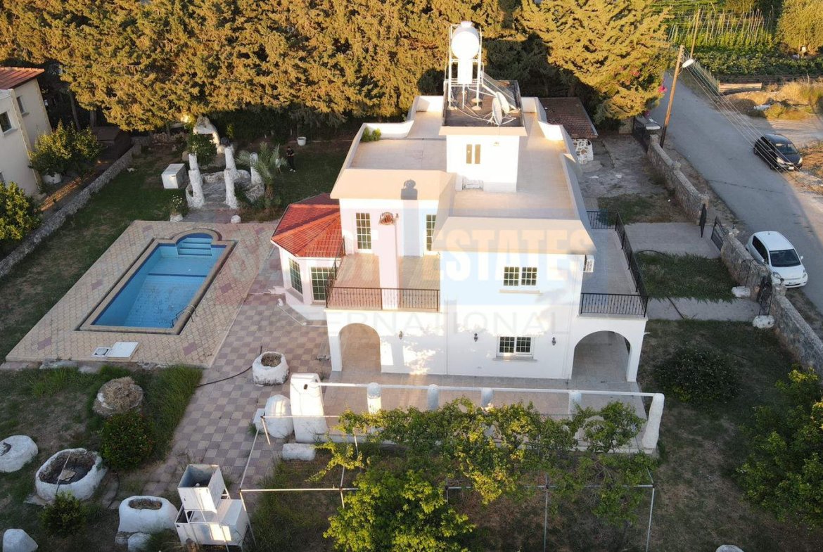 Luxury Villa with Pool in Karşıyaka, Kyrenia