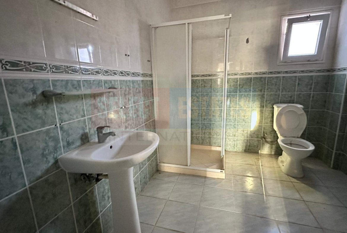 Luxury Villa with Pool in Karşıyaka, Kyrenia