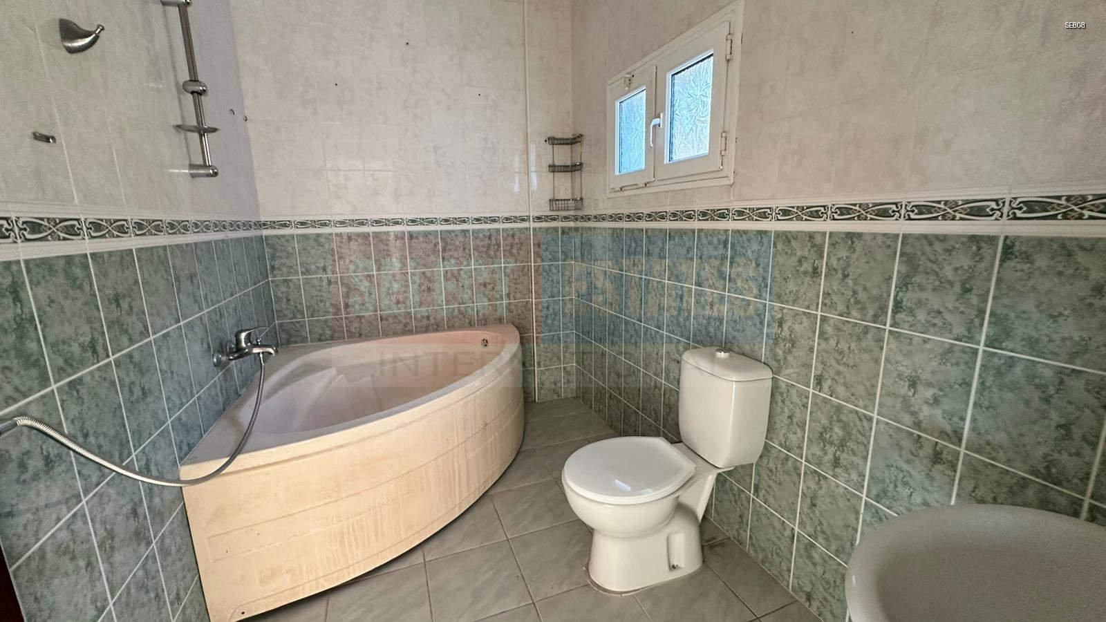 Luxury Villa with Pool in Karşıyaka, Kyrenia
