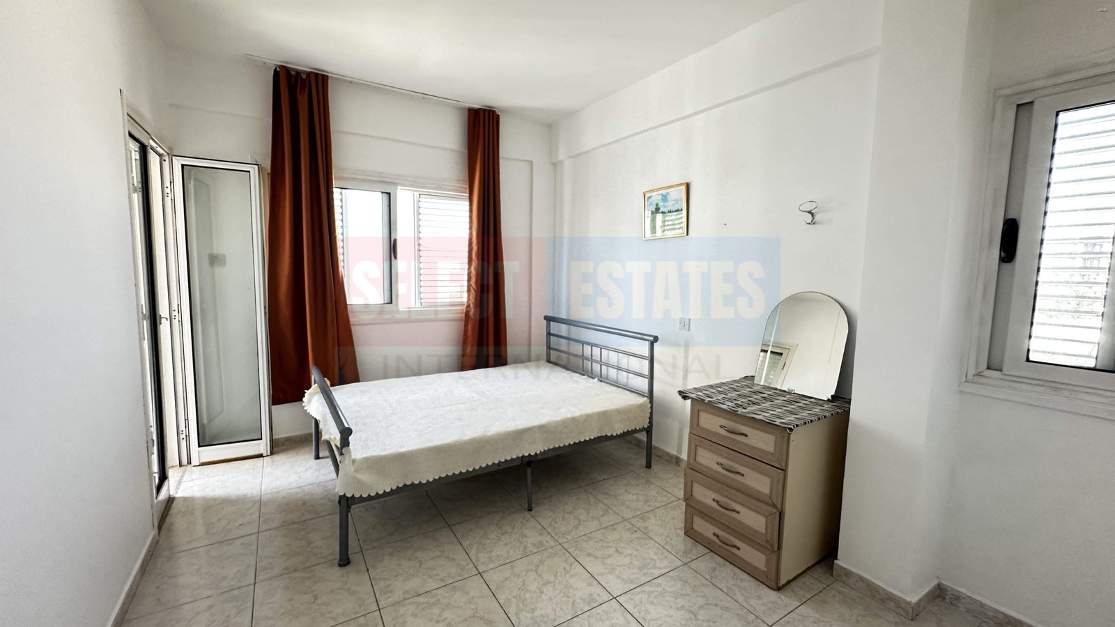 Next to Lord Palace For Rent to Families