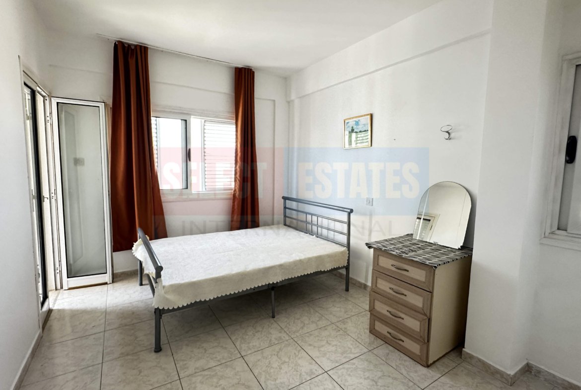 Next to Lord Palace For Rent to Families