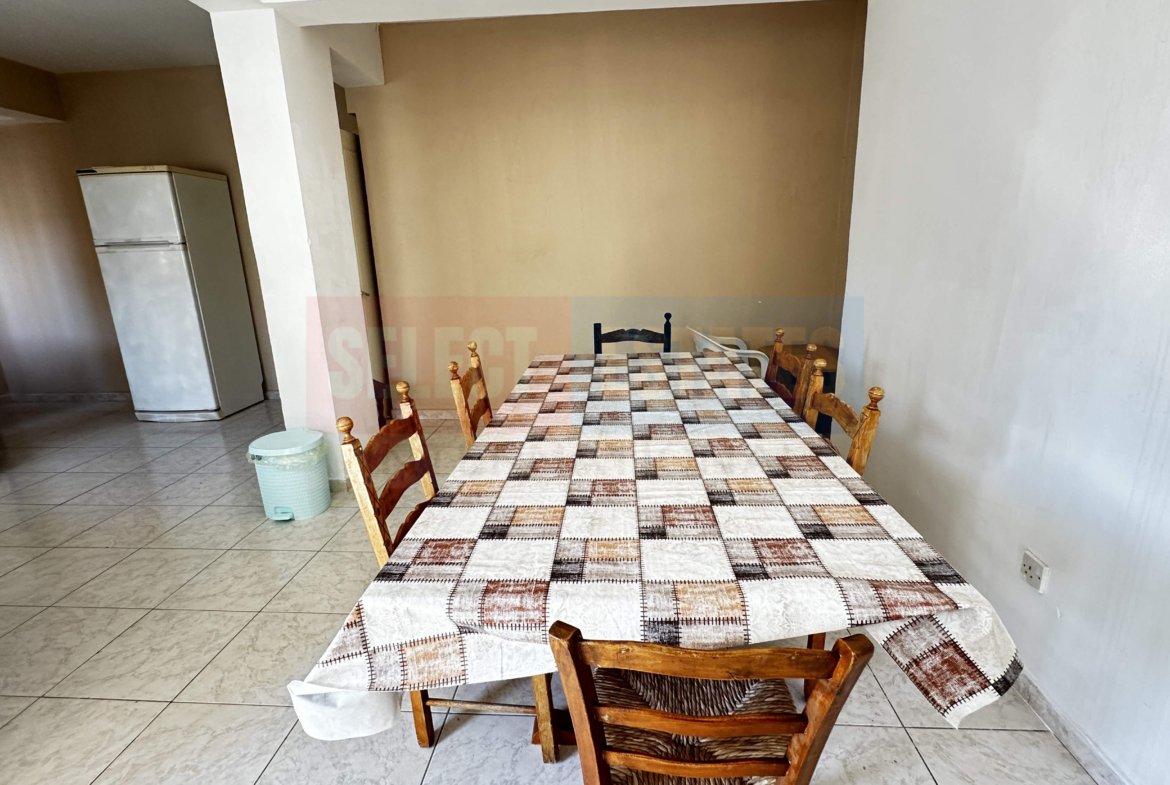 Next to Lord Palace For Rent to Families