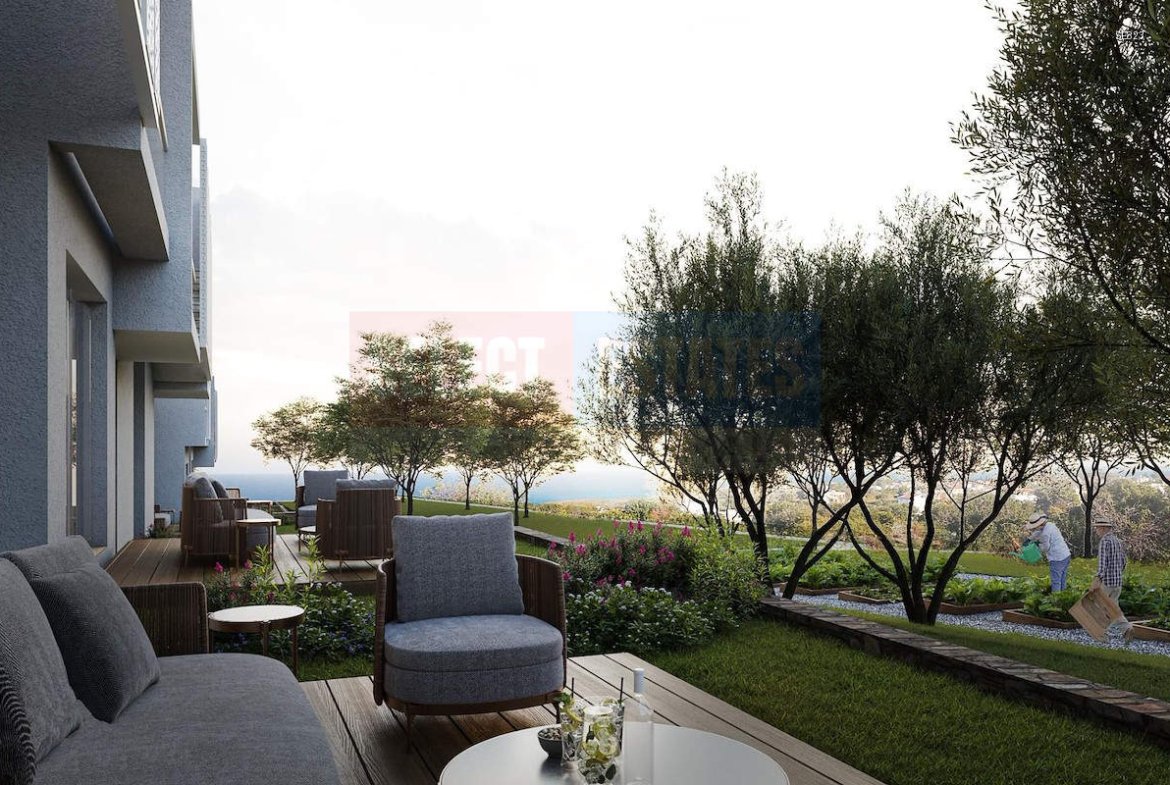 Garden Floor with Sea View in Karşıyaka