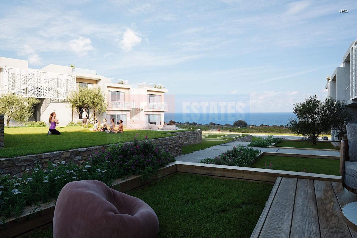 Garden Floor with Sea View in Karşıyaka