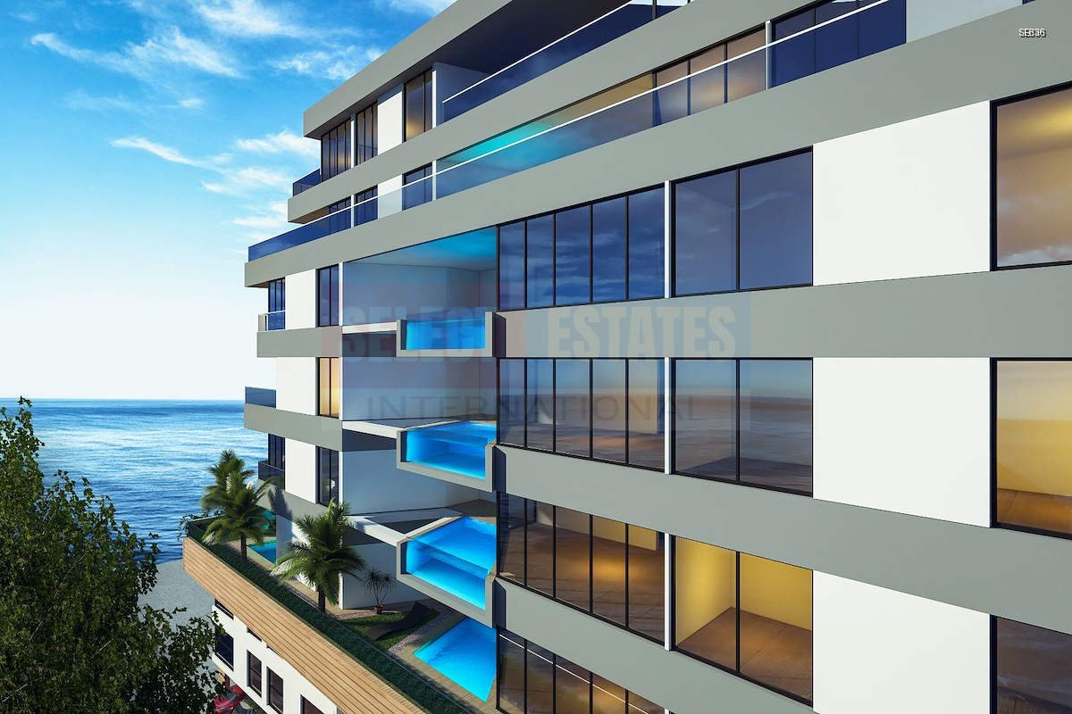 Apartment with Private Pool in Kyrenia Center