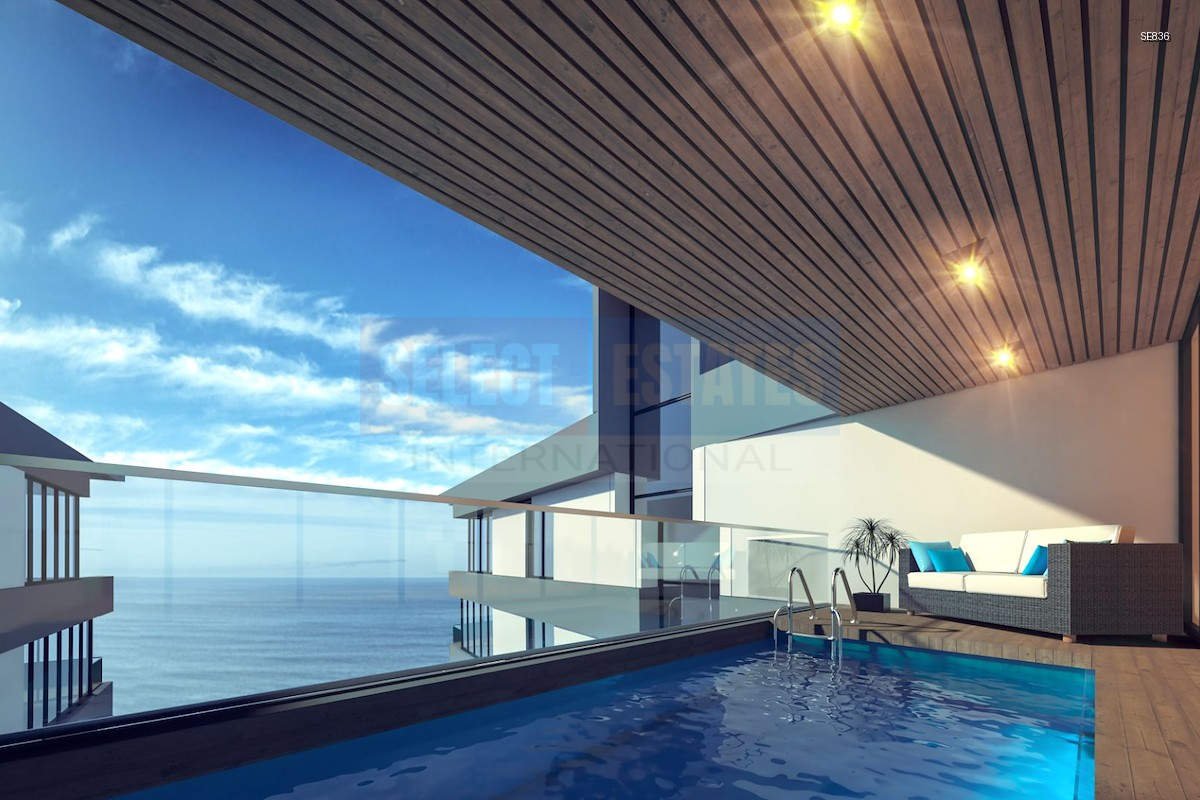 Apartment with Private Pool in Kyrenia Center