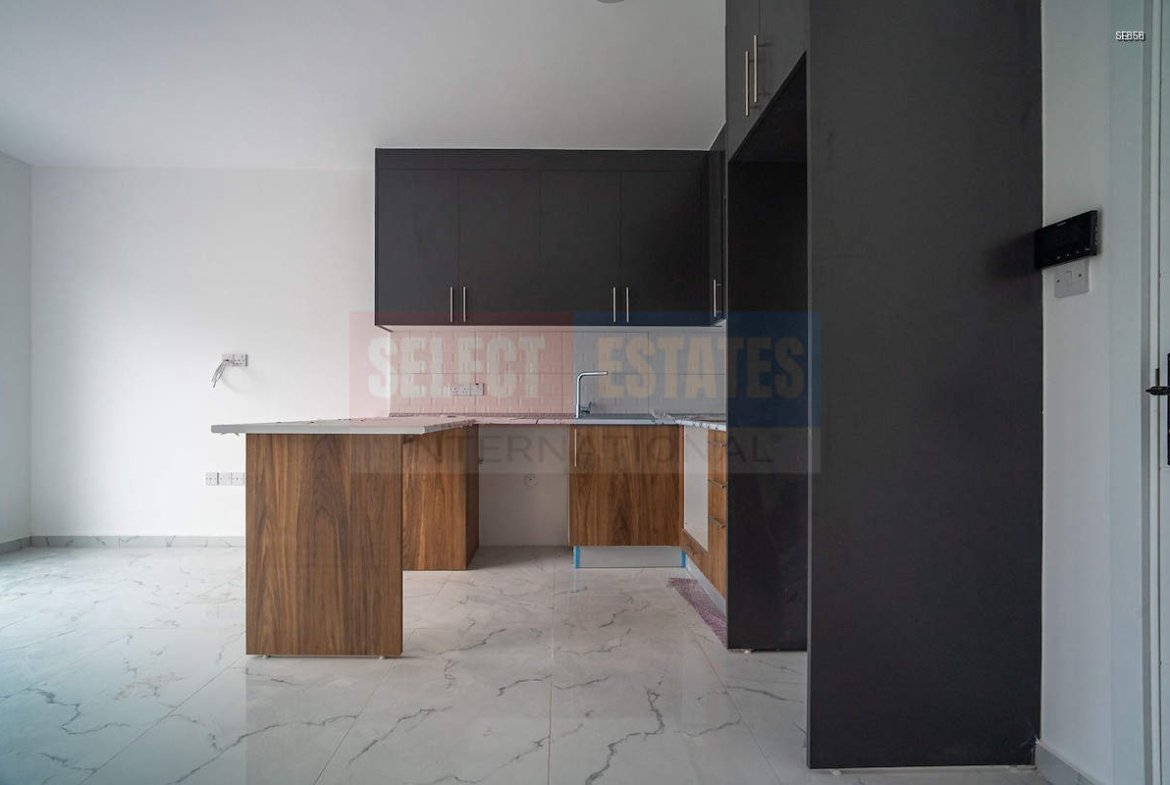 Ready Modern Penthouse in Kyrenia Center