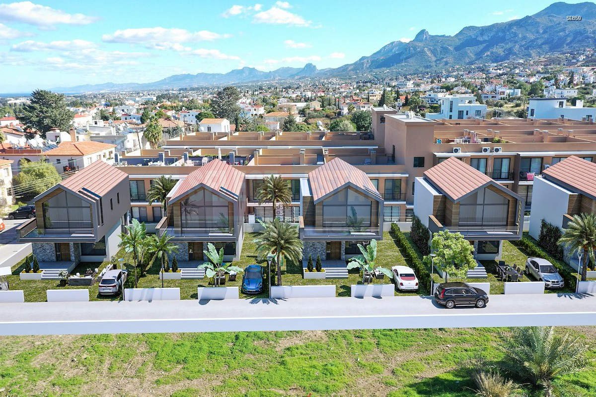 SE859_001 Villa with Mountain View in Kyrenia Center