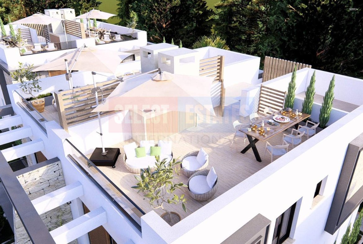 Luxury Apartment with Garden in Lapta