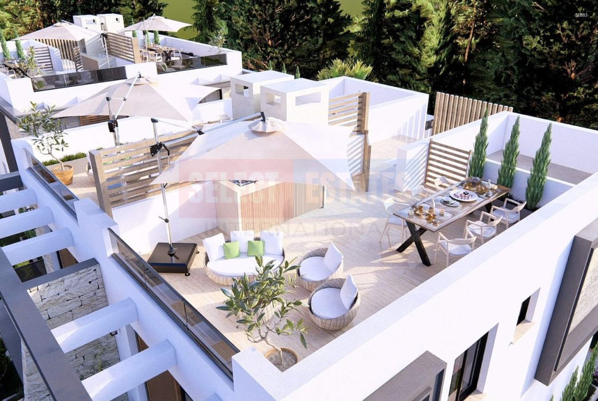 Luxury Apartment with Garden in Lapta