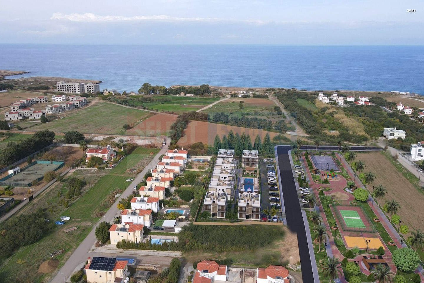 Luxury Apartment with Garden in Lapta