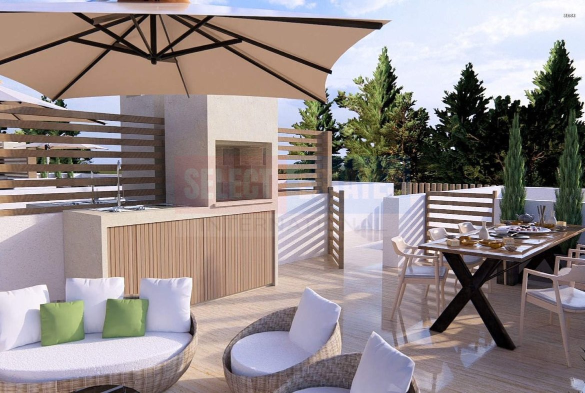 Luxury Apartment with Garden in Lapta