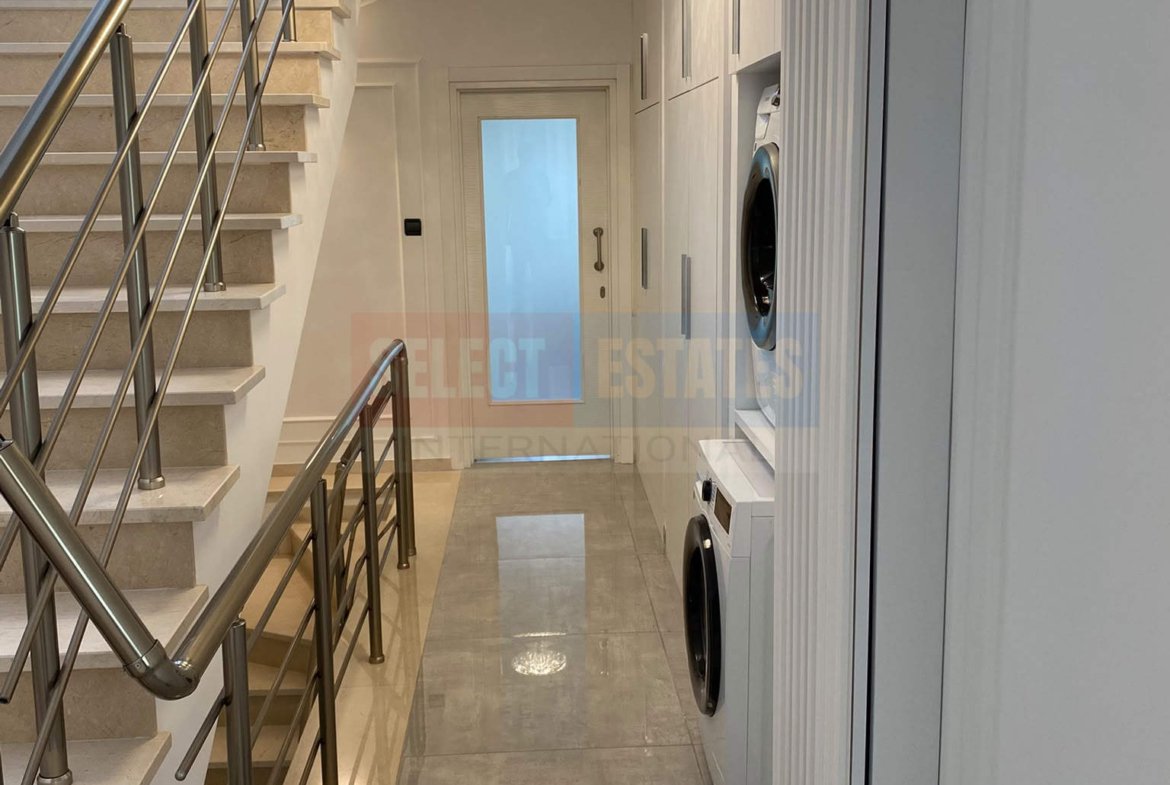 Fully Furnished Sea View Villa