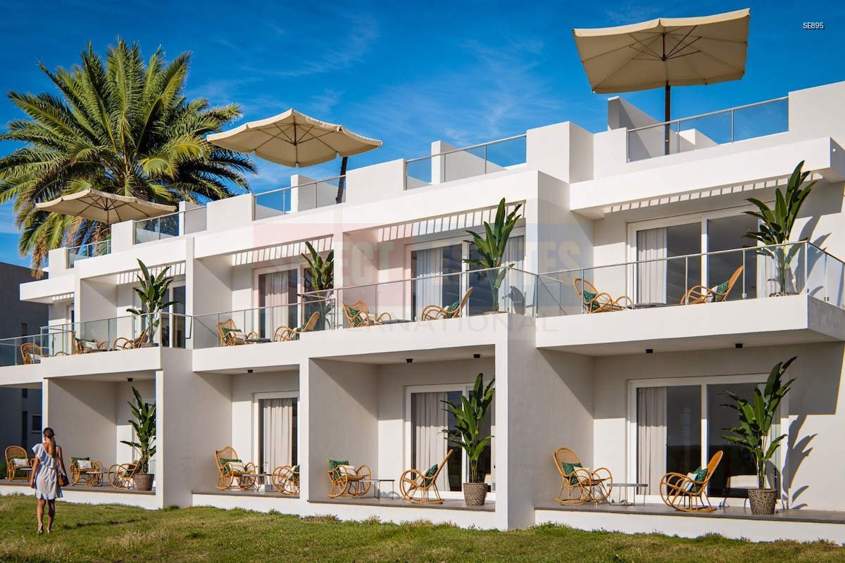 Luxury Garden Apartment in Esentepe