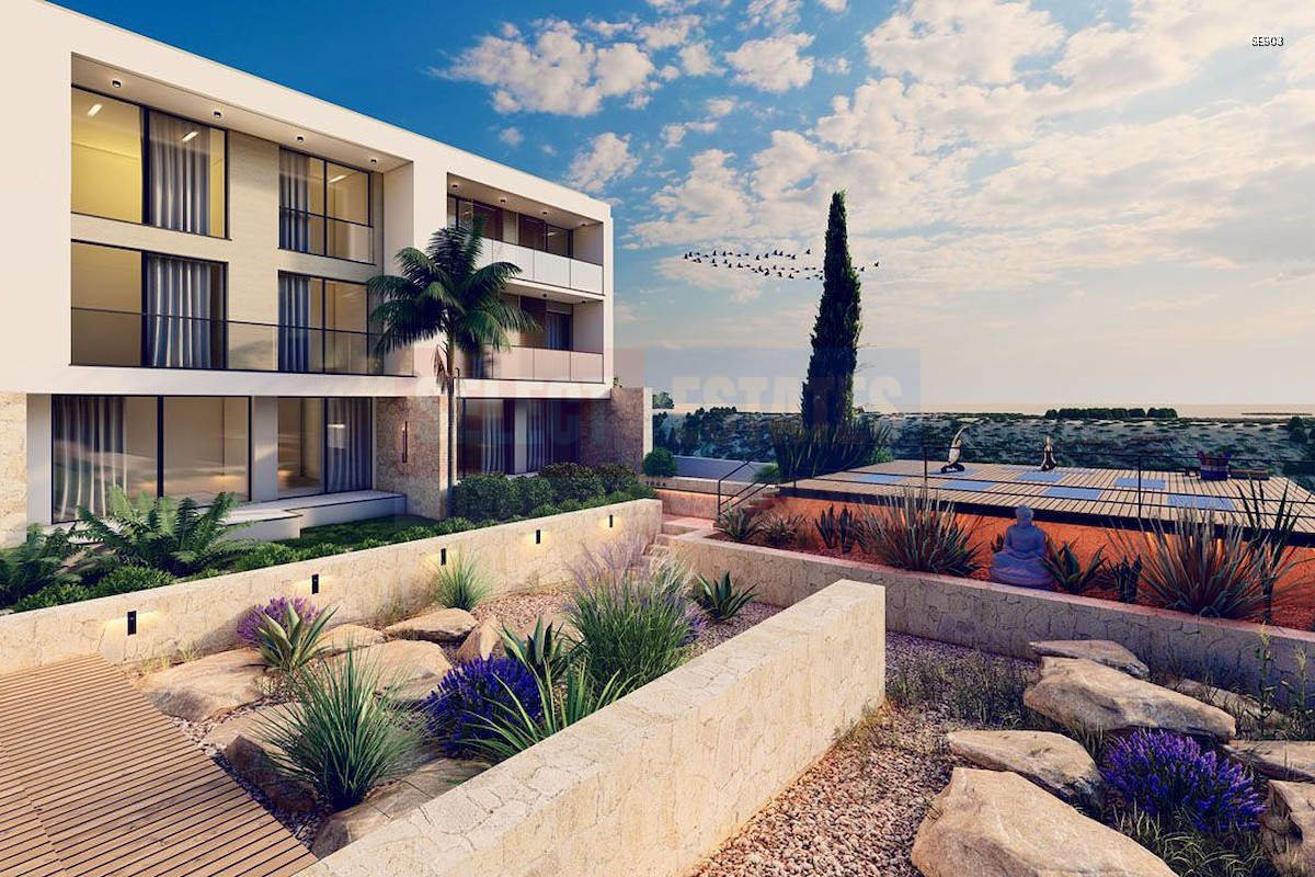 SE903_018 Luxury Garden Apartment in Esentepe
