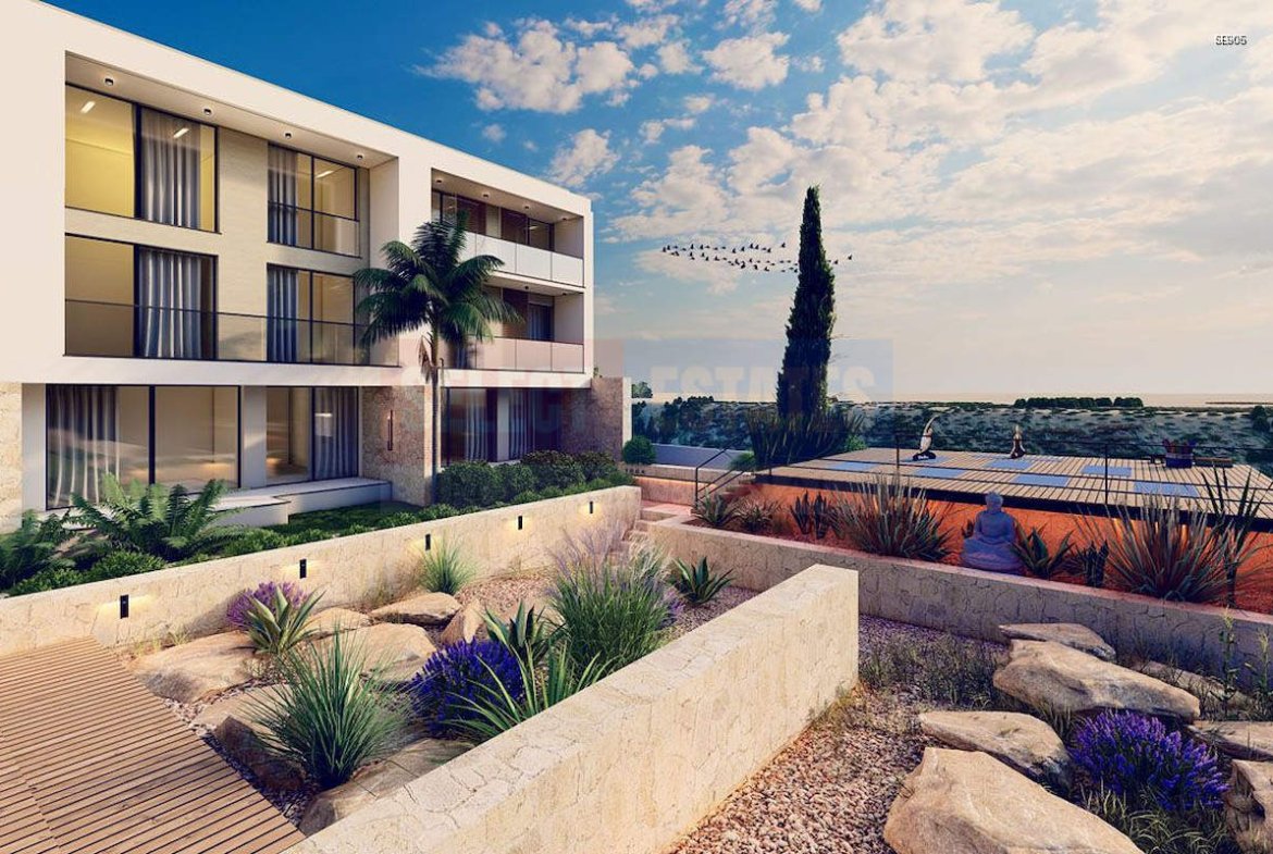 Loft with Sea View in Esentepe