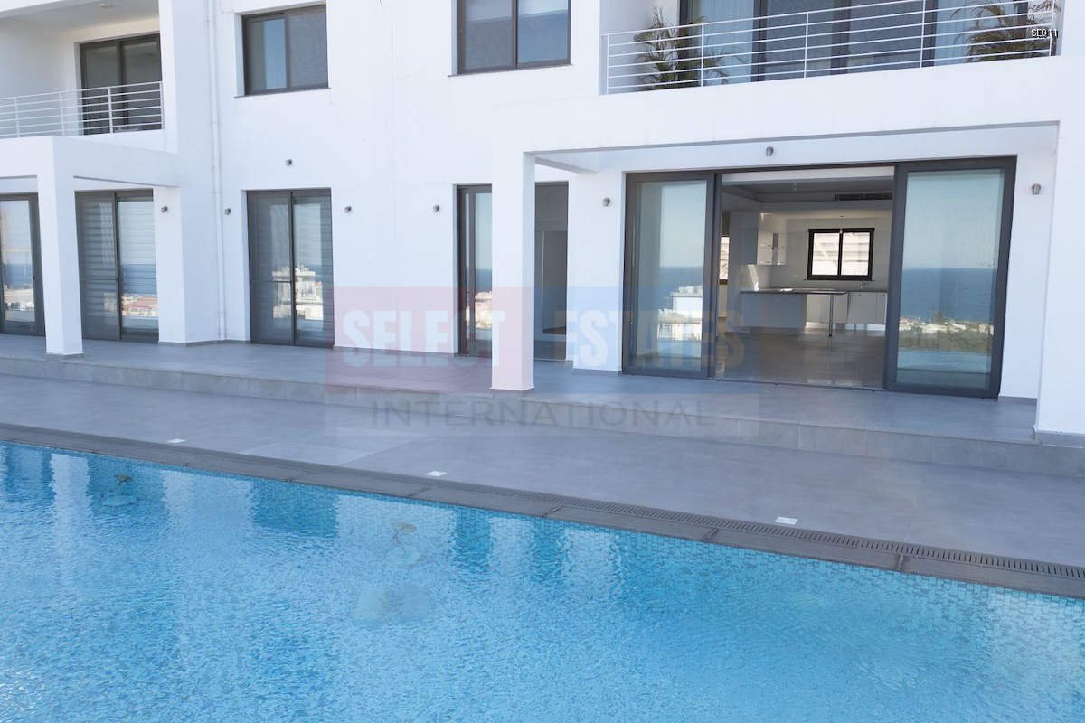 Ready Luxury Garden Floor in Esentepe