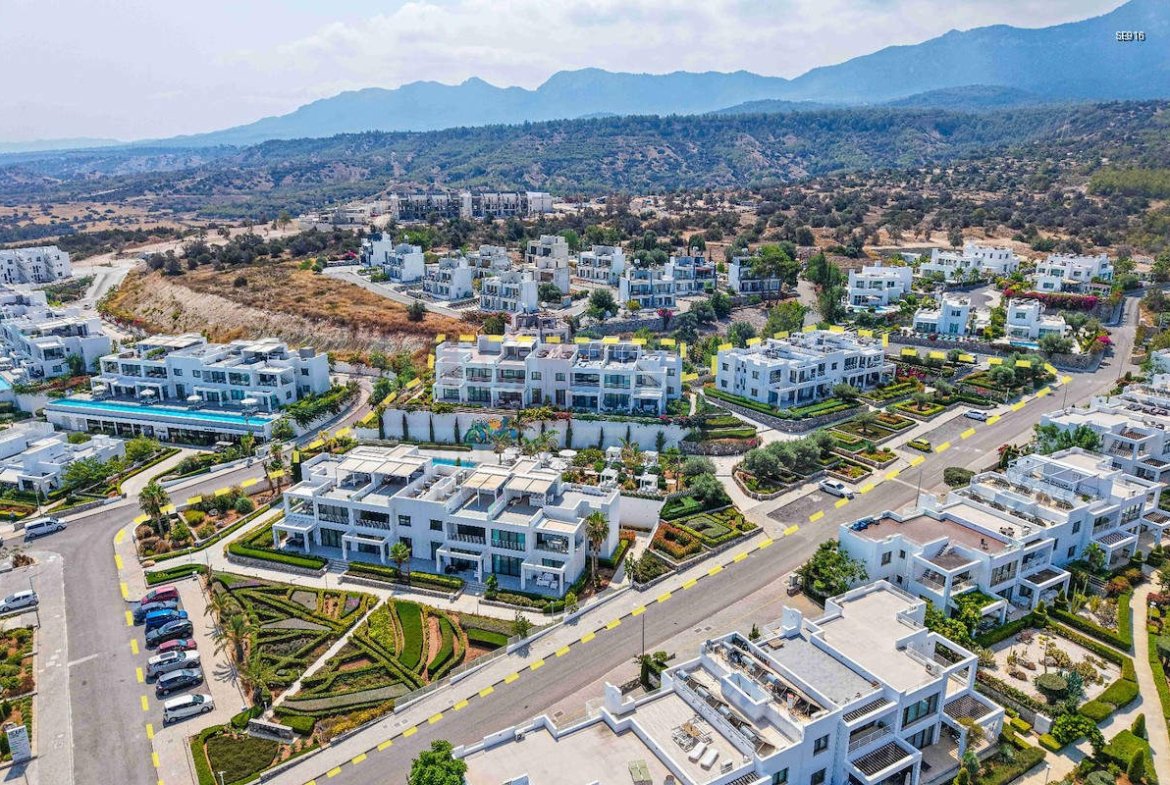 Immediate Delivery Penthouse in Esentepe