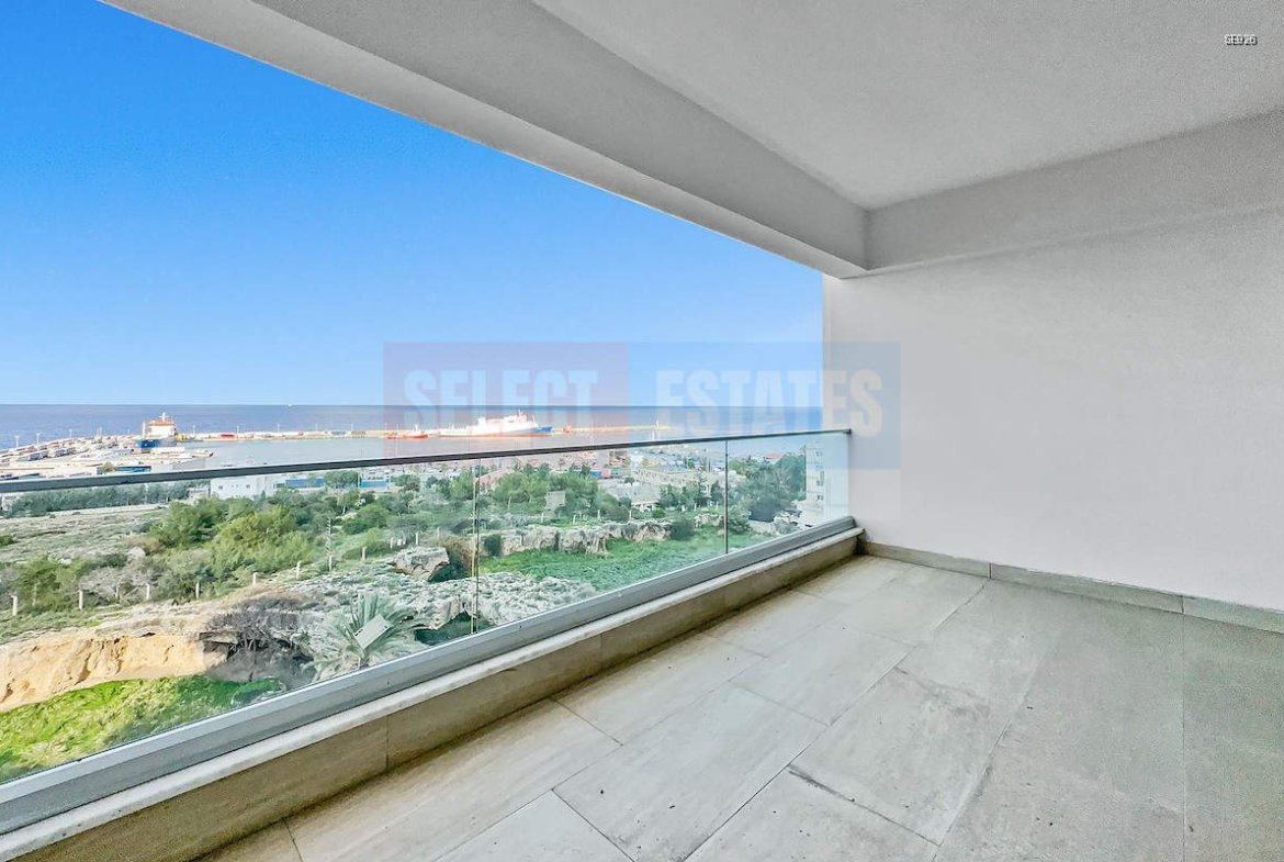 Sea-View Apartment in Kyrenia Center