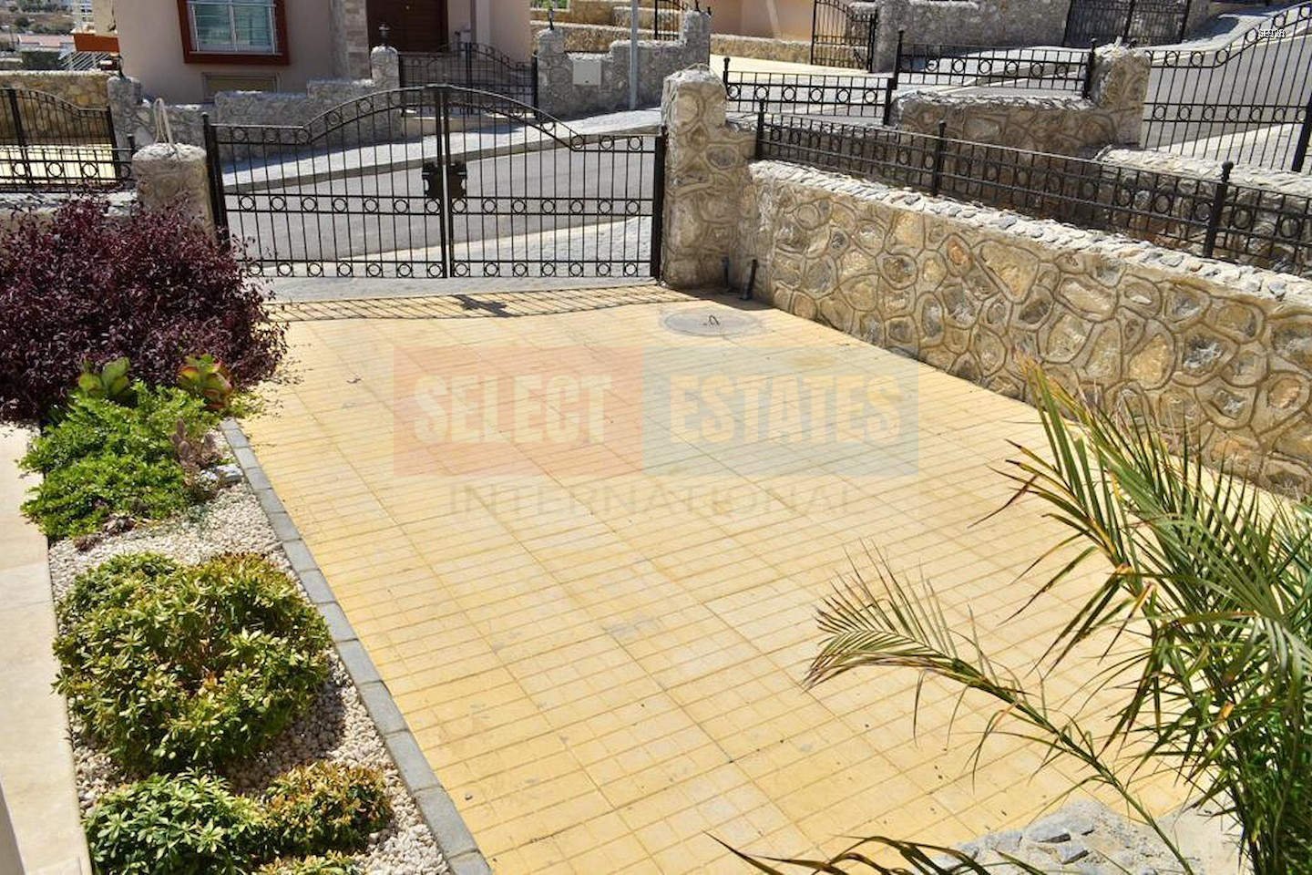 SE928_010 Ready to Move Villa in Hamitköy