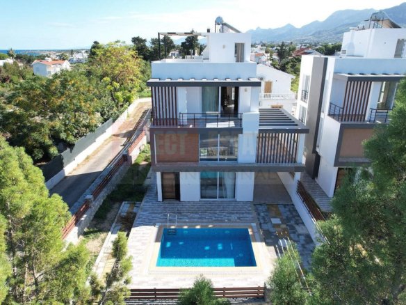 Ready to Move Villa in Karaoğlanoğlu