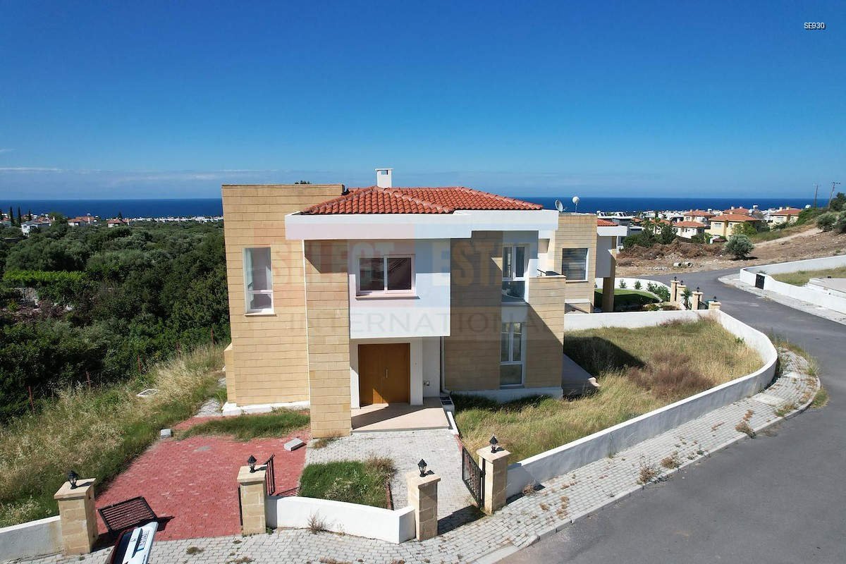 Sea View Villa in Alsancak