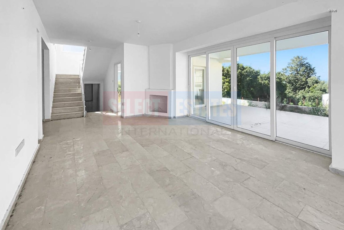 Sea View Villa in Alsancak