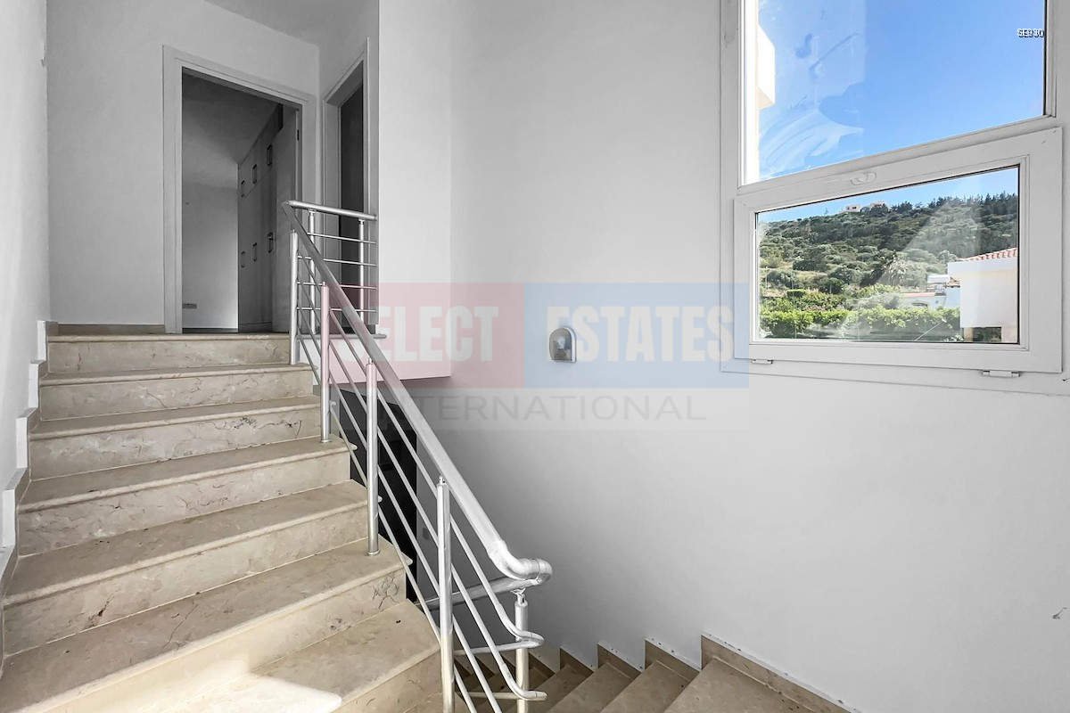 Sea View Villa in Alsancak
