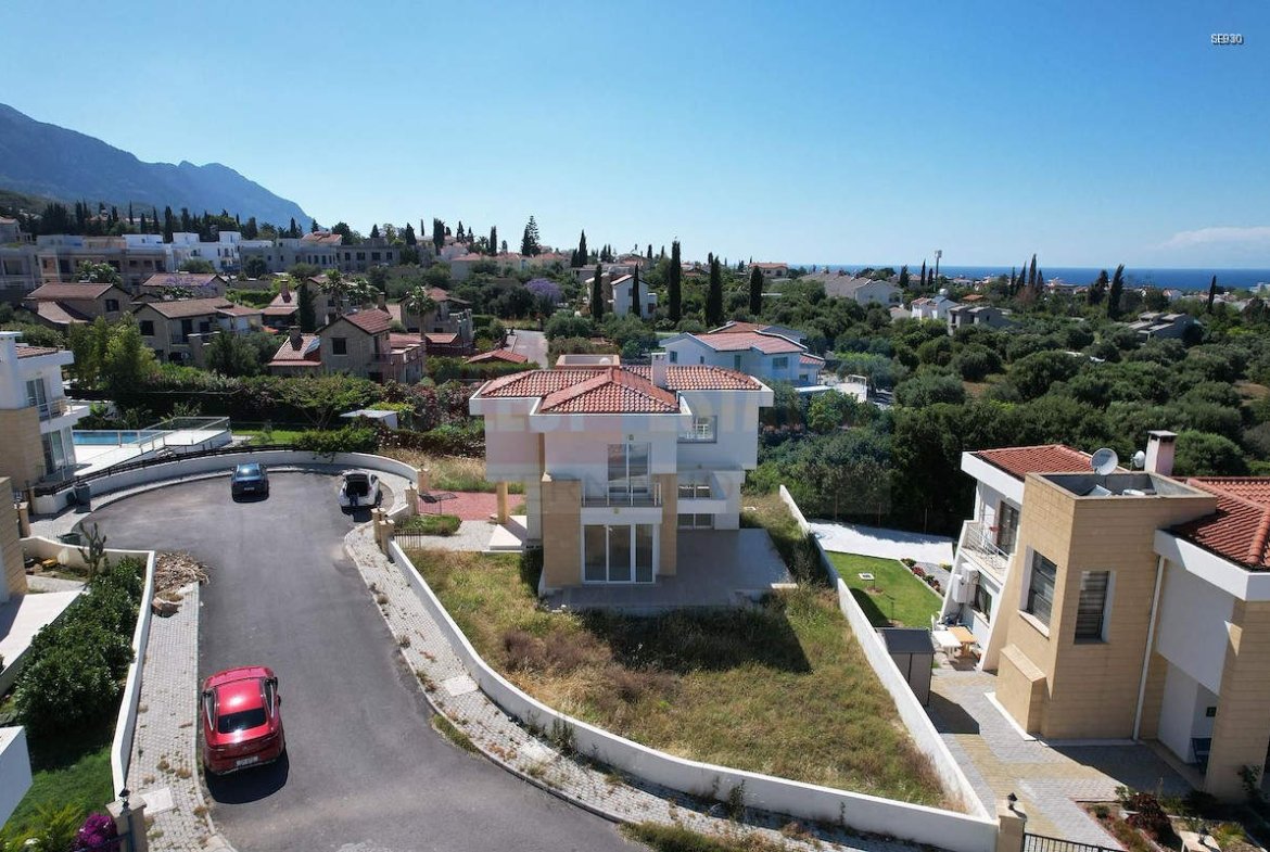 Sea View Villa in Alsancak