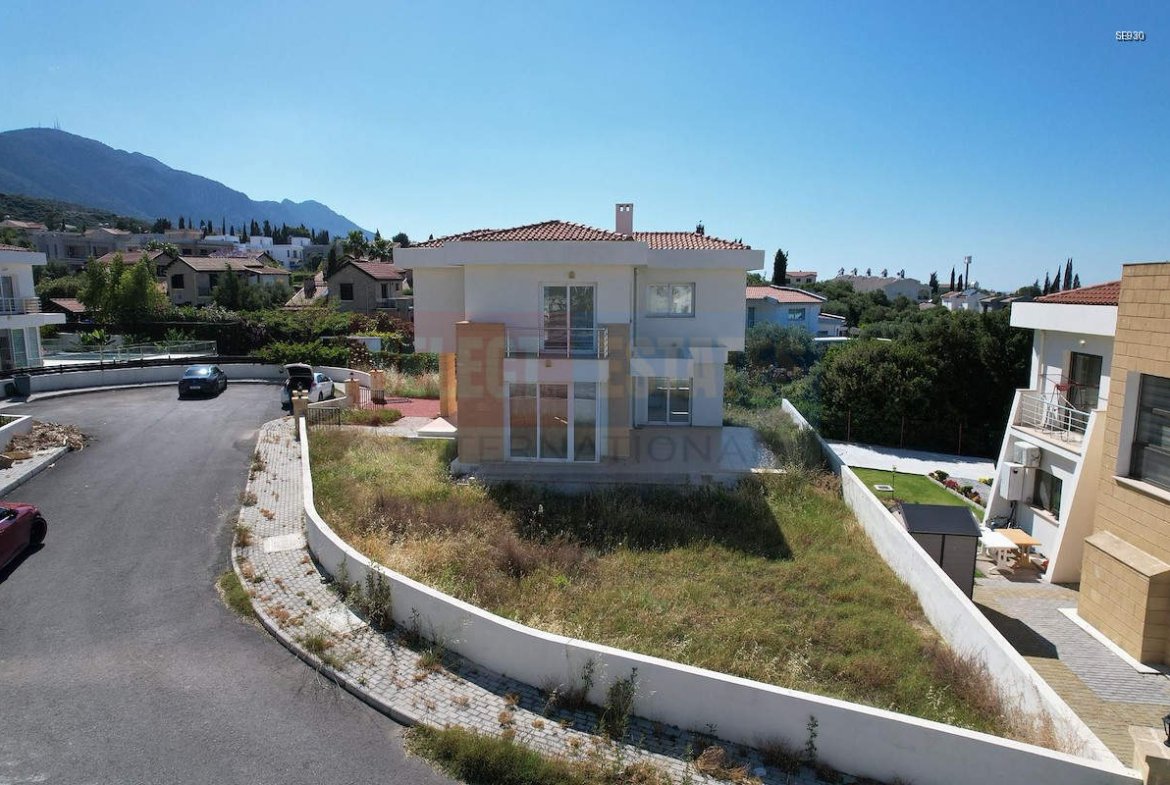 Sea View Villa in Alsancak