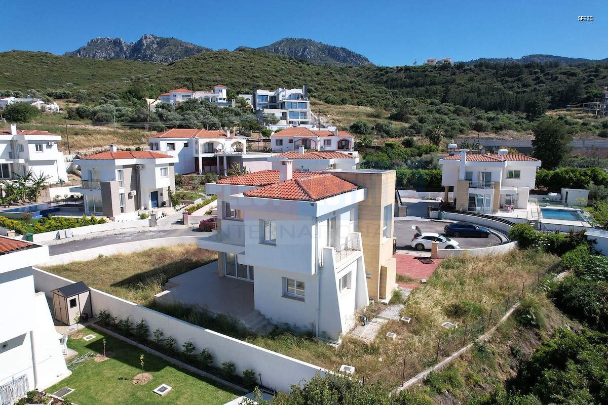 Sea View Villa in Alsancak