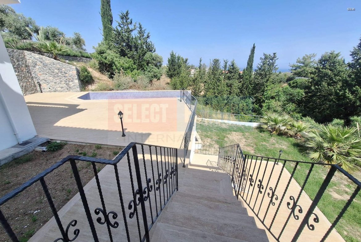 Immediate Delivery Villa in Ozanköy