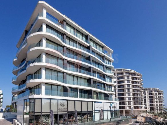 Ready-to-move-in Apartment in Girne Center