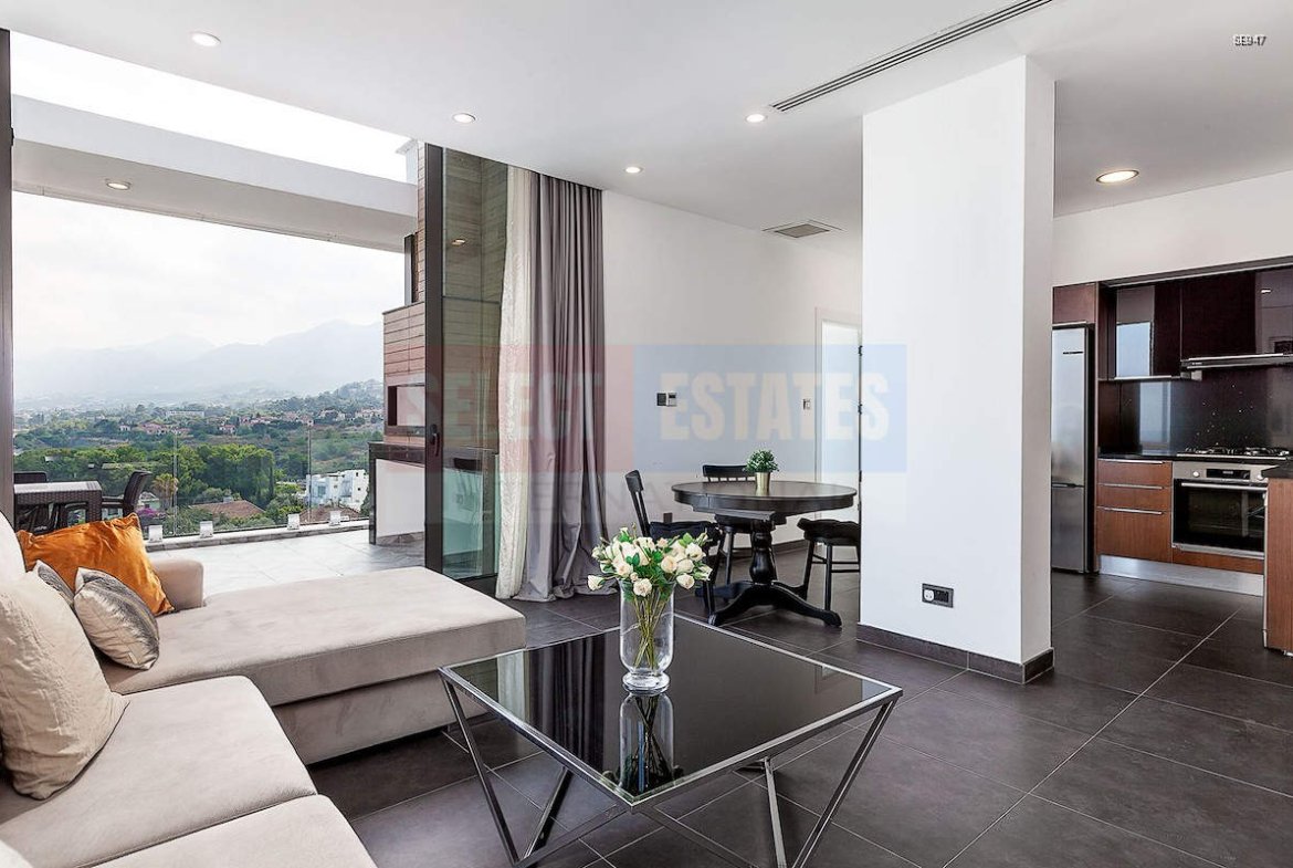 Ready-to-move-in Apartment in Girne Center