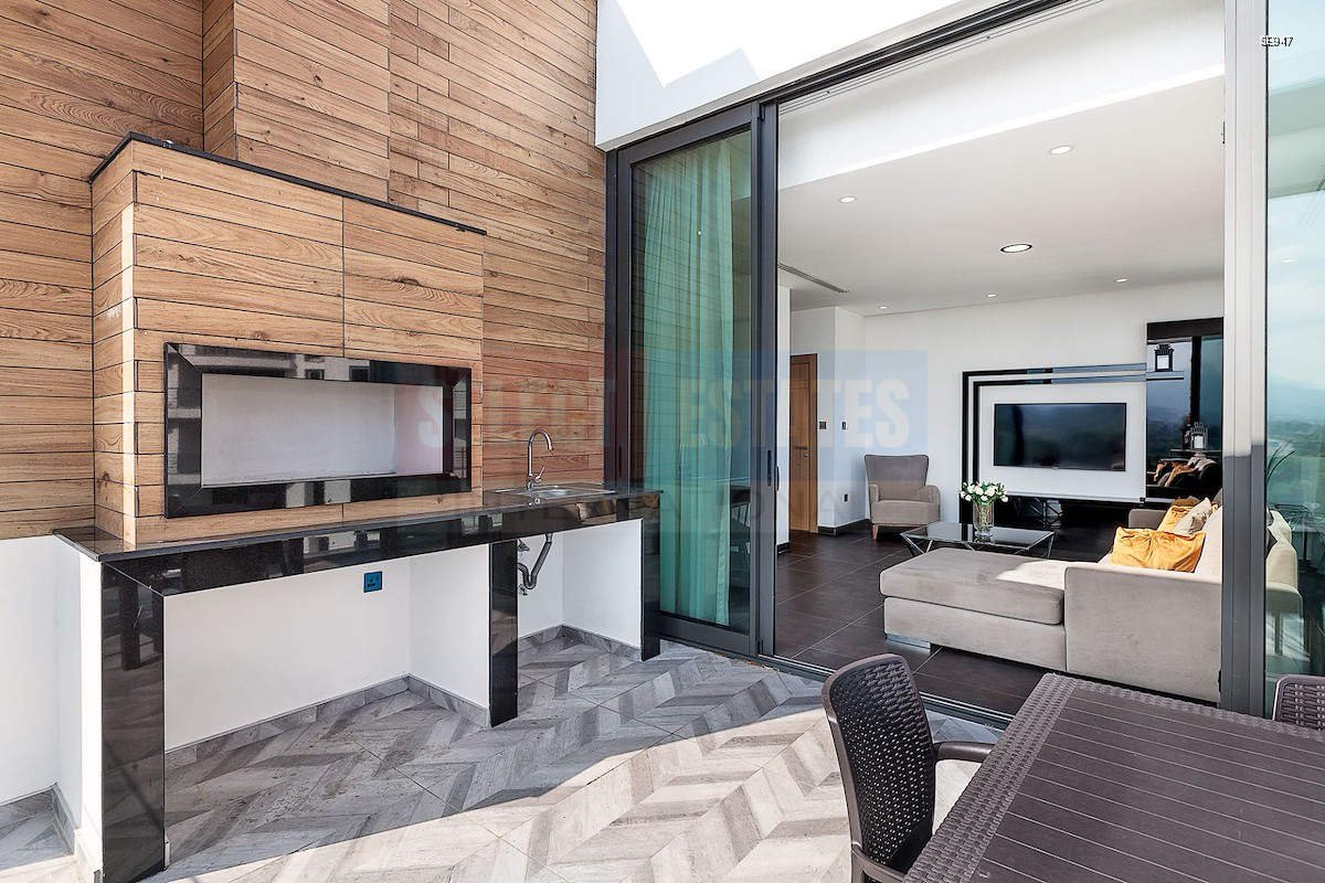SE947_006 Ready-to-move-in Apartment in Girne Center
