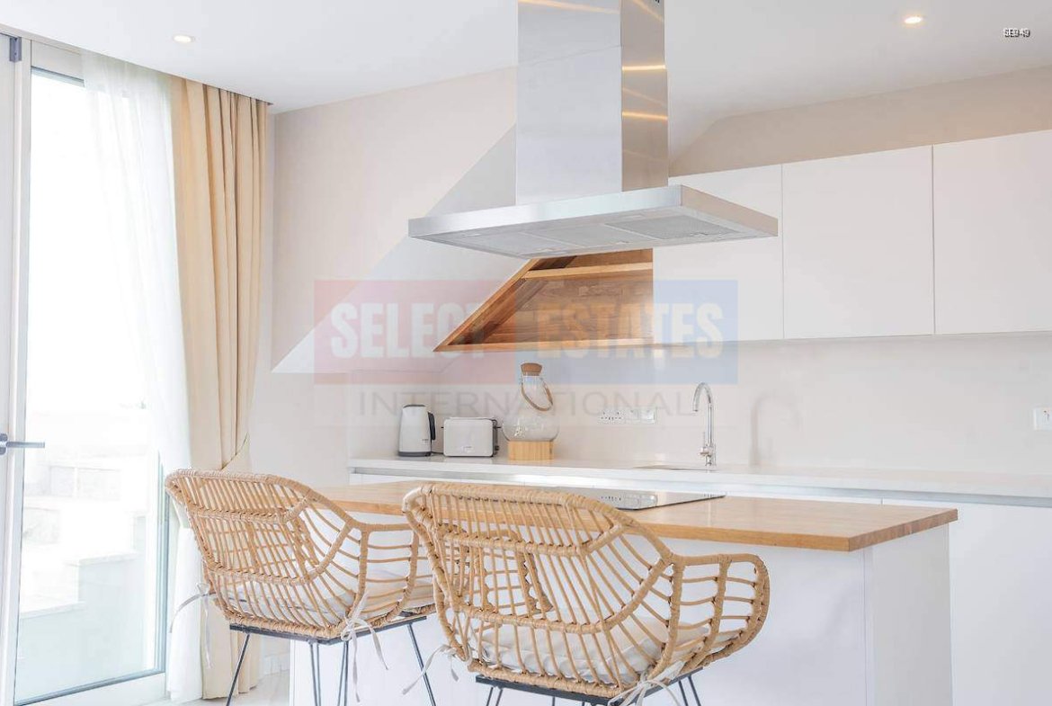 Seafront Ready Apartment in Bahçeli