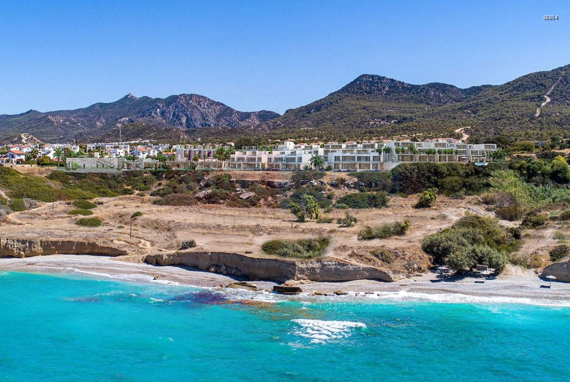 Luxury Seafront Bungalow in Tatlısu