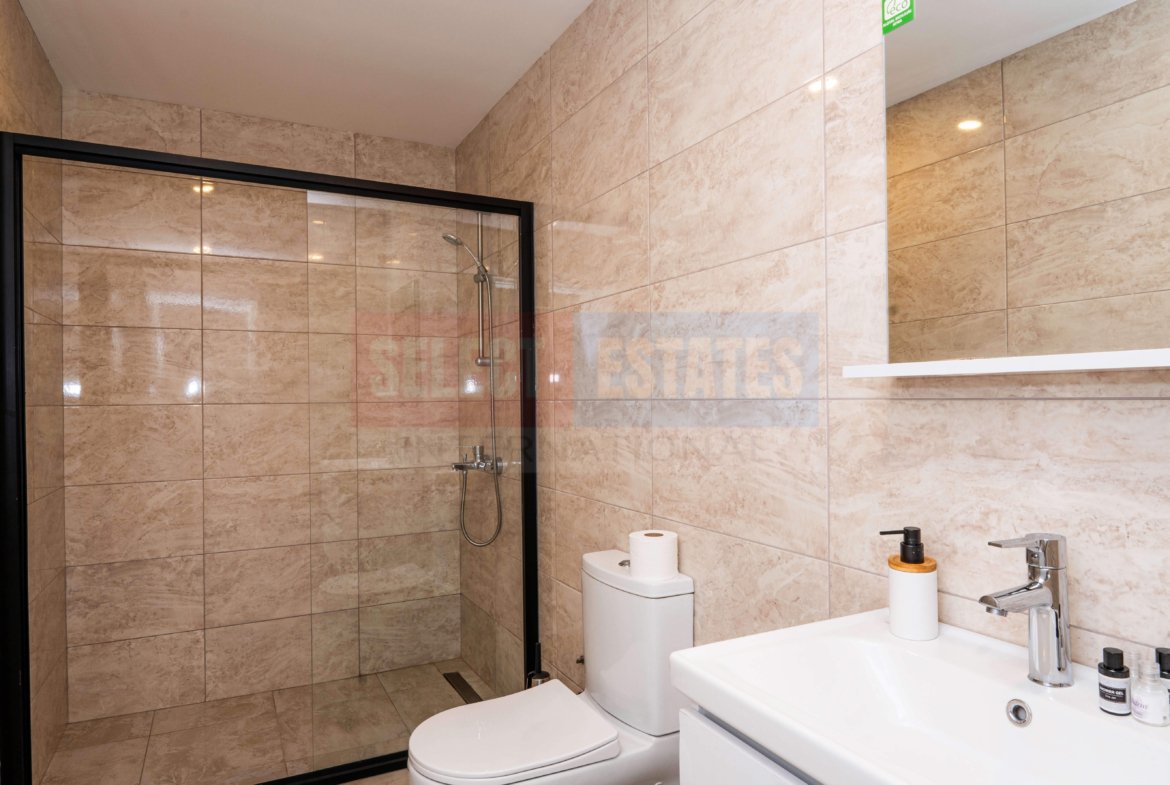 In Esentepe, Immediate Delivery with Garden Flat