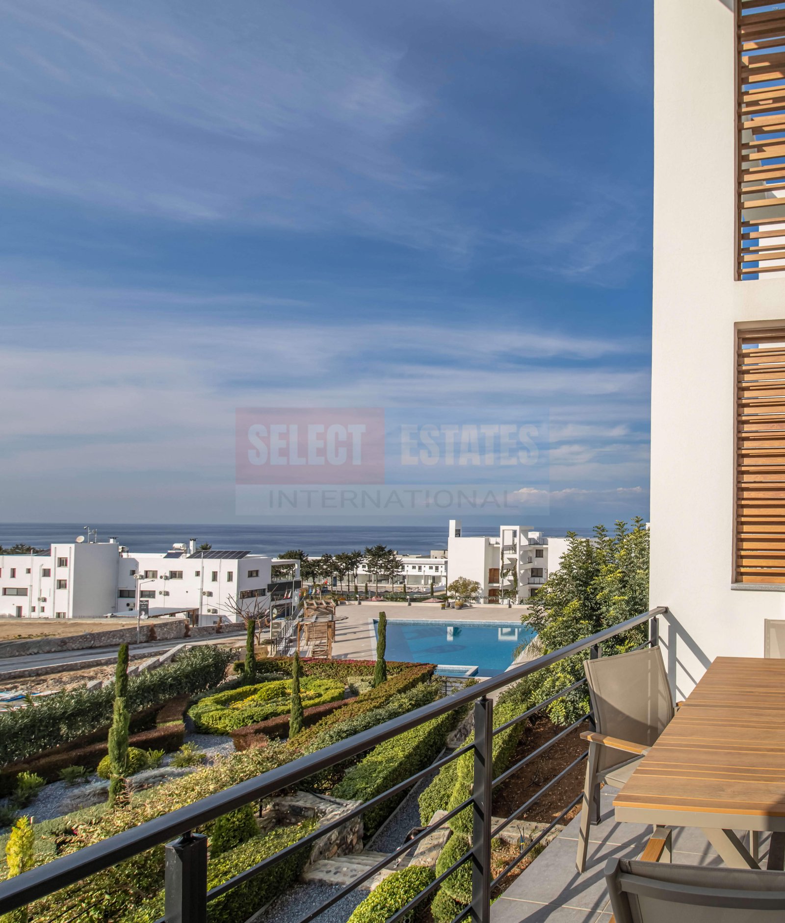 Furnished Loft Penthouse in Esentepe