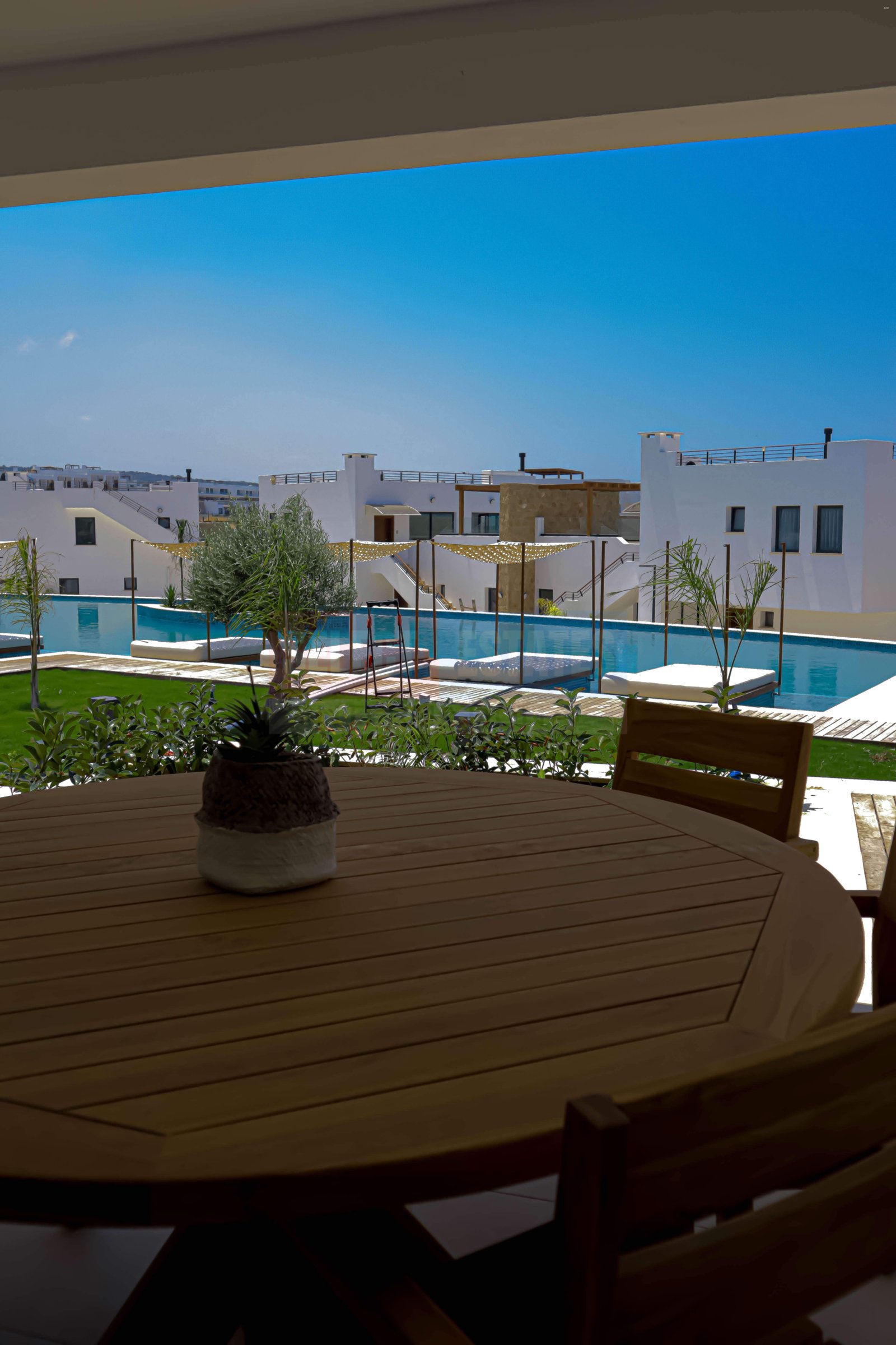 1231_019 Ready to move, Mykonos Homes Garden Floor with Pool