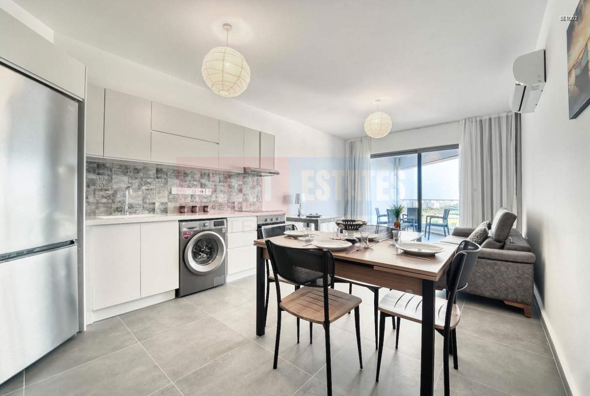 Seafront Loft in Gaziveren