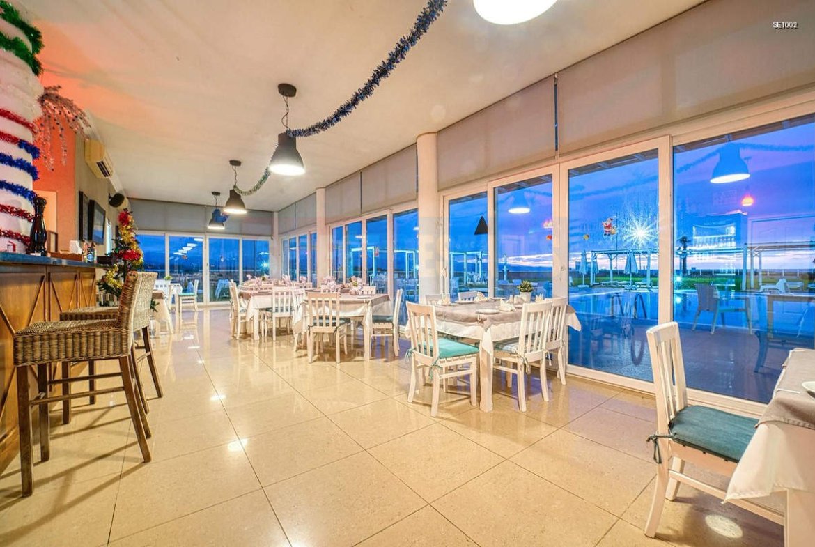 Seafront Loft in Gaziveren