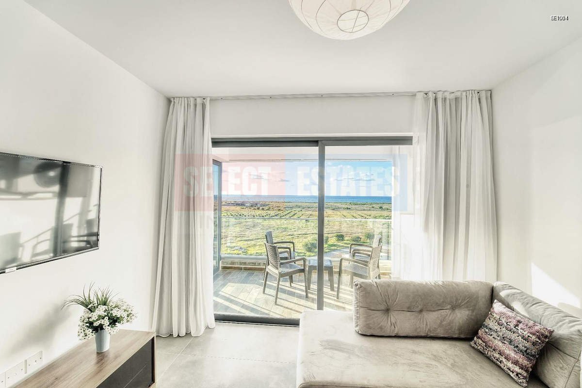 Seafront Loft in Gaziveren