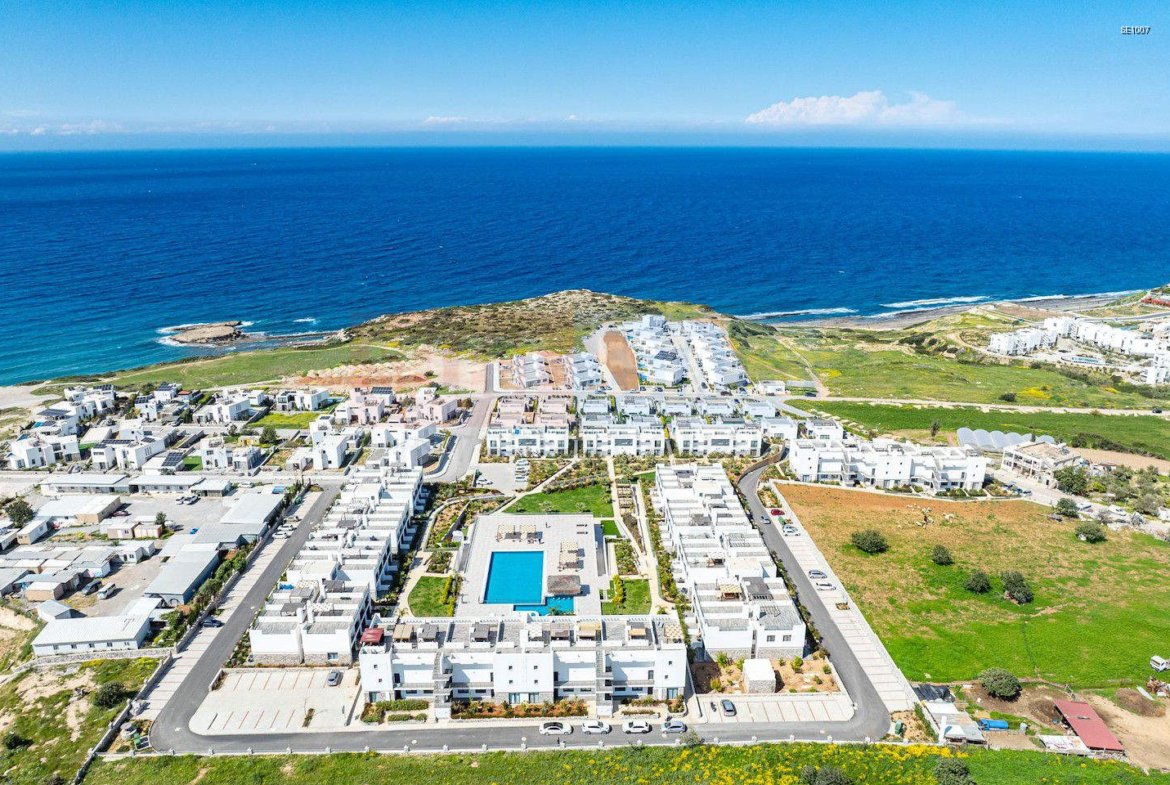 Ready Seafront Penthouse in Bahçeli